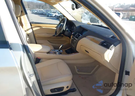 2014 BMW X3 xDrive28I z USA, uszkodzony, nr VIN 5UXWX9C51E0D39408